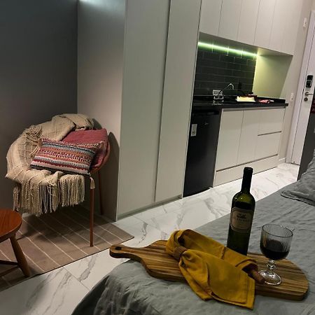 Studio Ao Lado Da Berrini, Metro Brooklin E Consulado Americano サンパウロ エクステリア 写真