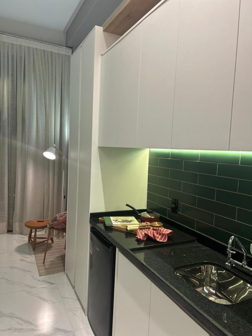 Studio Ao Lado Da Berrini, Metro Brooklin E Consulado Americano サンパウロ エクステリア 写真
